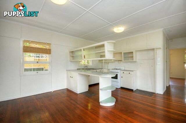 127 Johnston Street SOUTHPORT QLD 4215