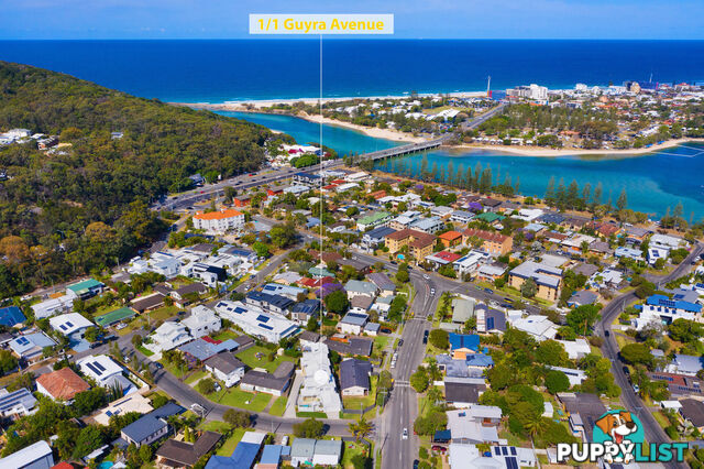 1 Guyra Avenue BURLEIGH HEADS QLD 4220