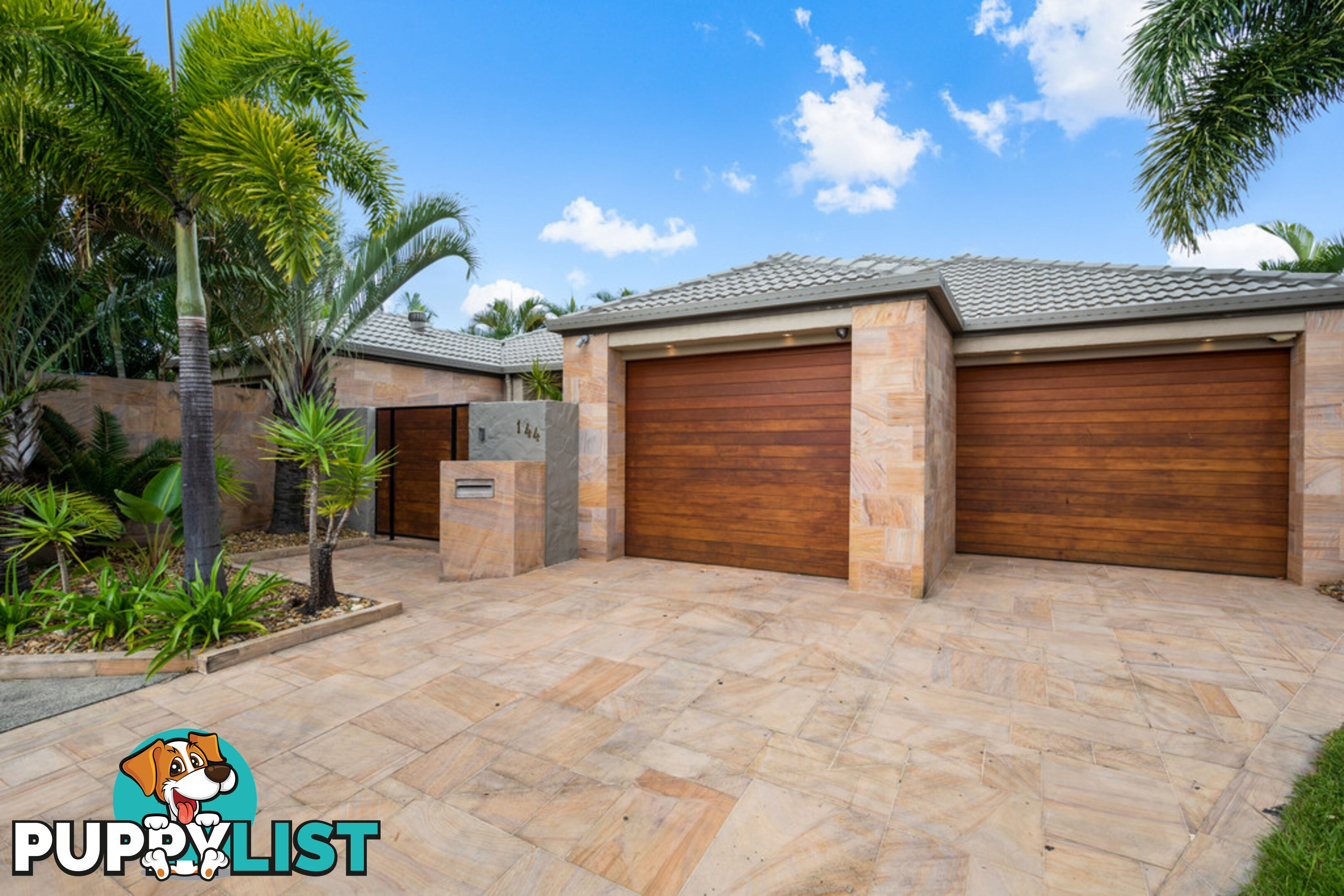 144 Rio Vista Boulevard BROADBEACH WATERS QLD 4218