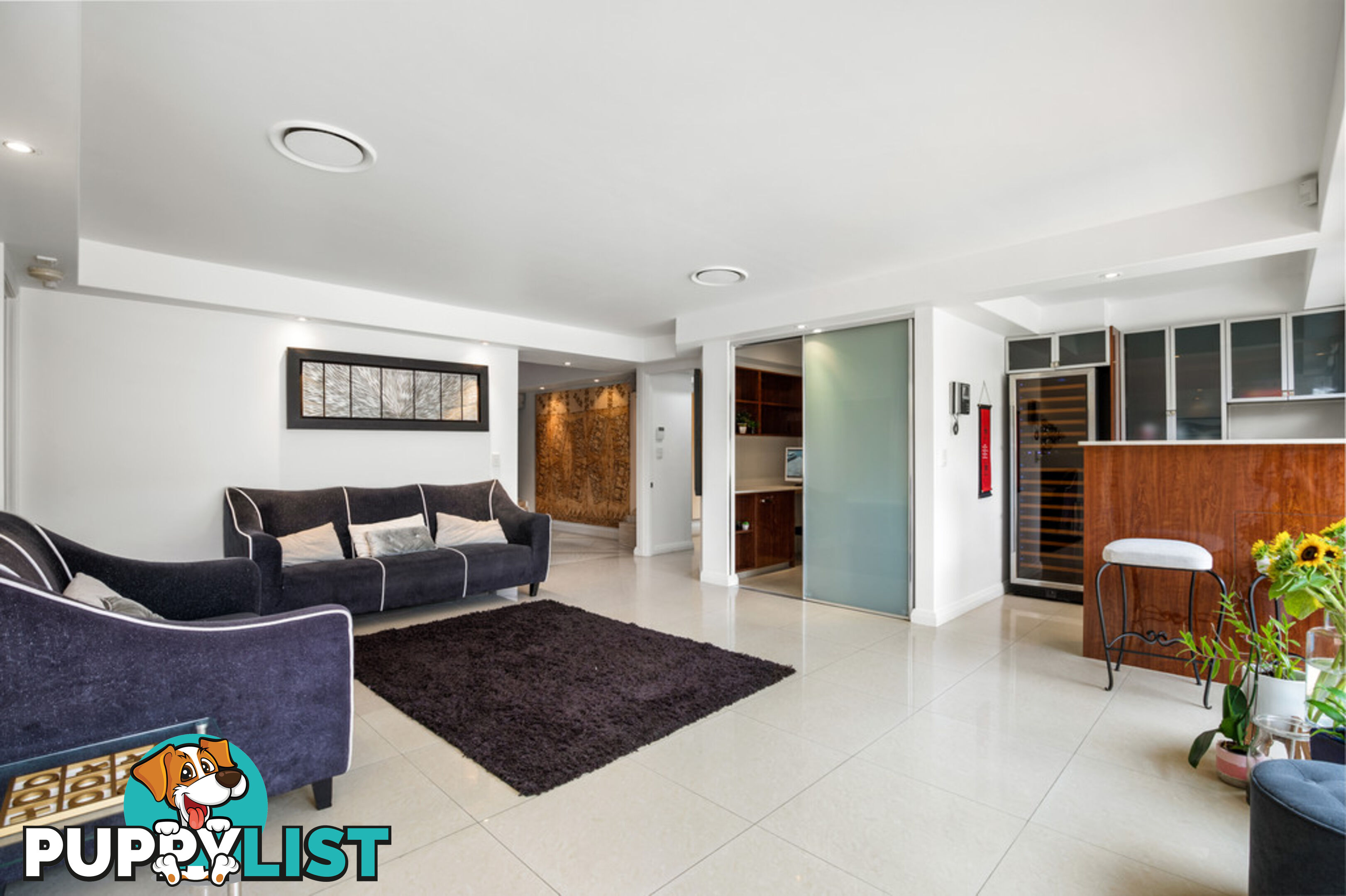 144 Rio Vista Boulevard BROADBEACH WATERS QLD 4218