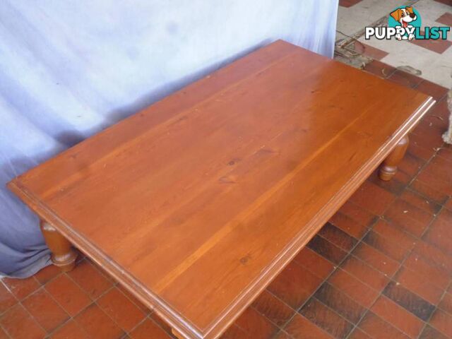 Large coffee Table 369487