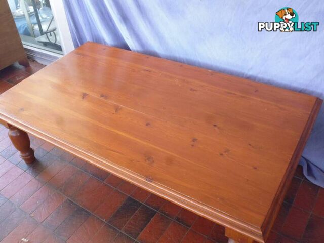 Large coffee Table 369487