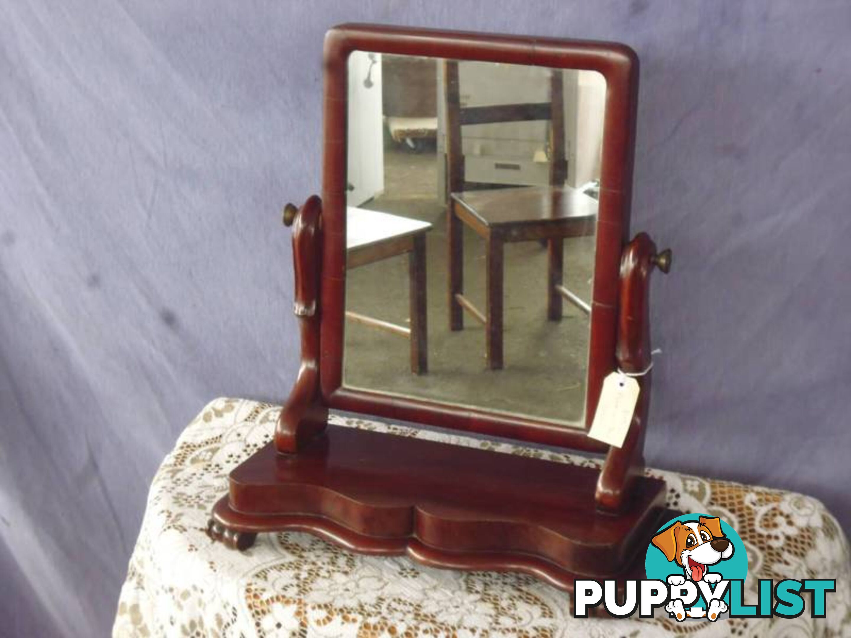 Mirror on stand 366360