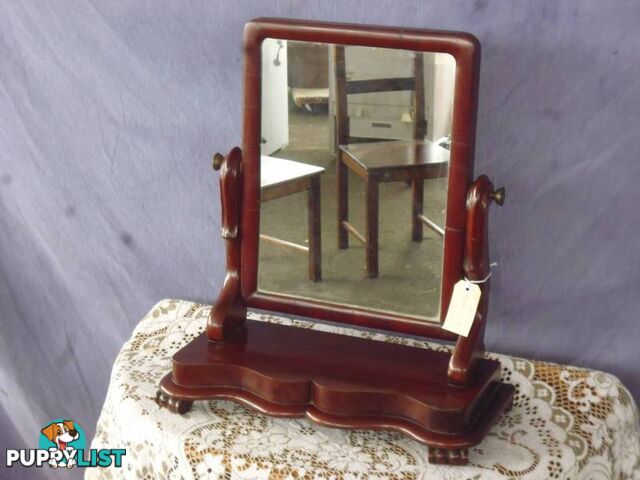 Mirror on stand 366360