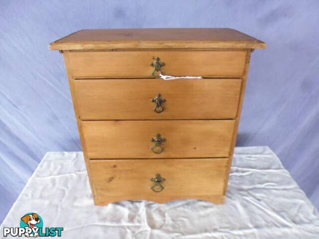 Small Chest of Drawers, Pine, 370003