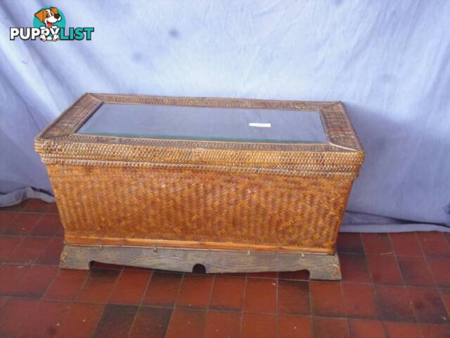 Chinese Box reed/bamboo with glass top 369872