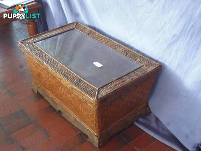 Chinese Box reed/bamboo with glass top 369872