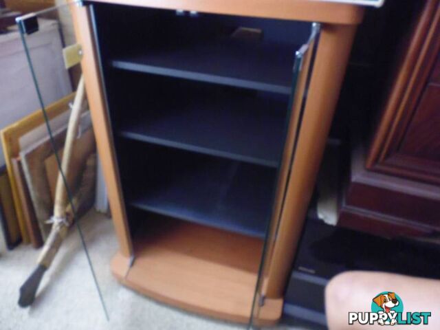 Cabinet Display 2 Door 368951