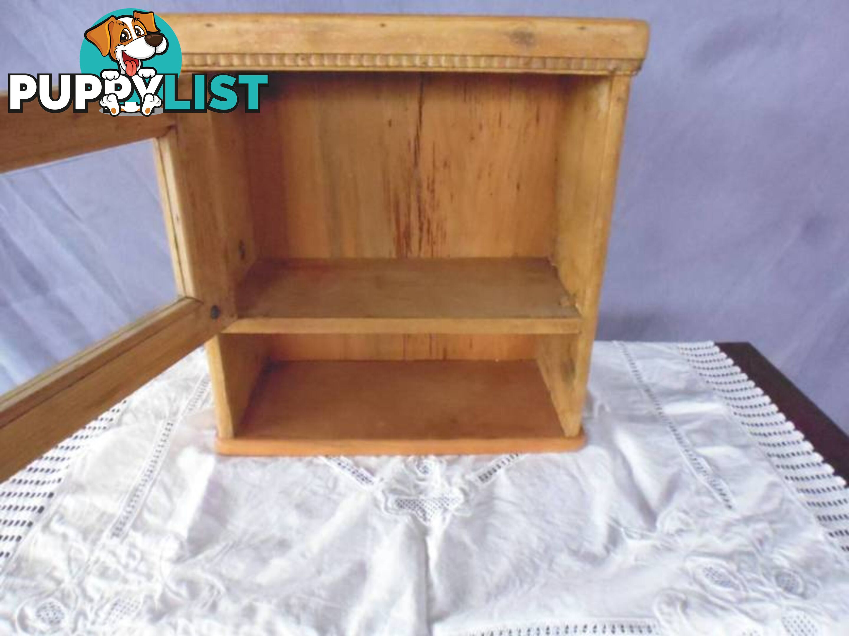 Small Wall-Mountable Cabinet, 370004