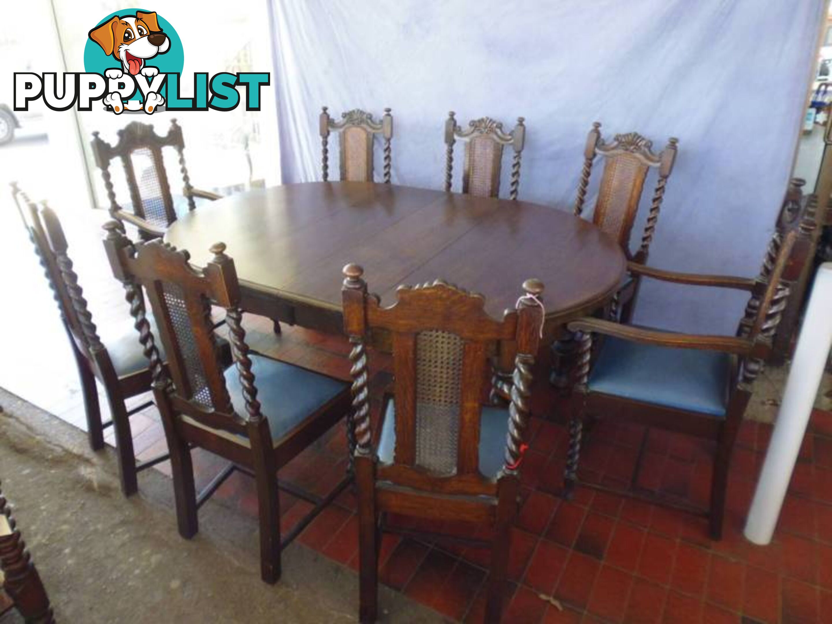 Jaco Table + 8 Chairs incl. 2 carvers, 2 leaves and crank, 368719