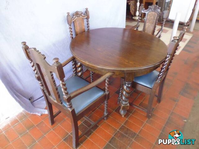 Jaco Table + 8 Chairs incl. 2 carvers, 2 leaves and crank, 368719