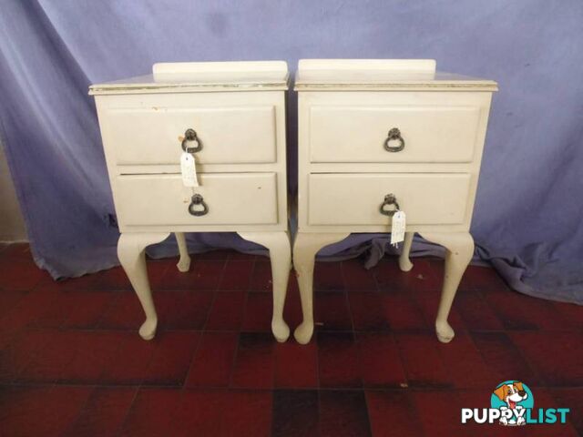 Cabinet Bedside x 2 White Cabriole Legs 369306