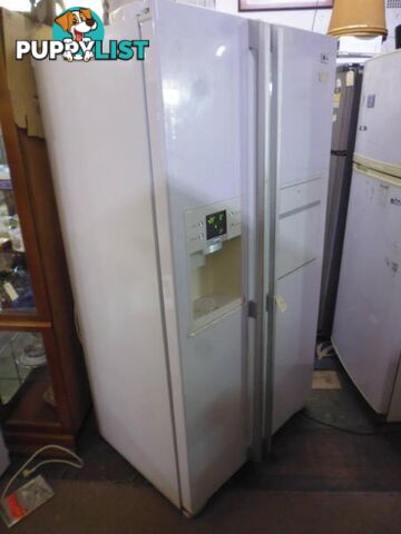 LG, Vertical 2 Door Fridge, 368369