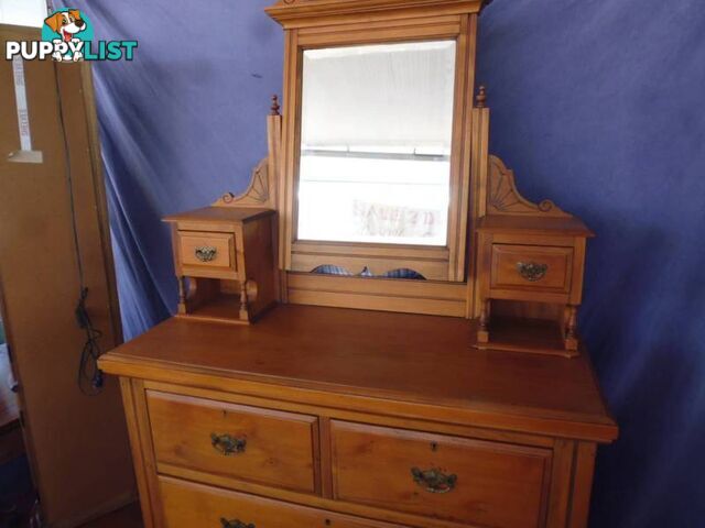 Duchess Dressing Table, 369847