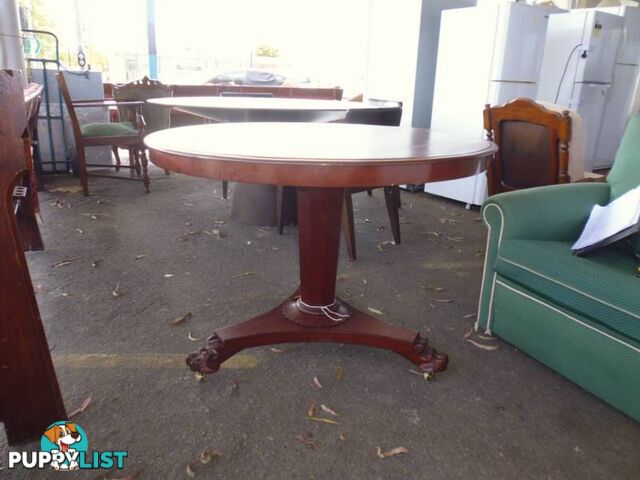 Table Round Victorian Cedar 369585