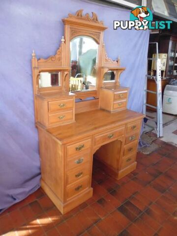 Dressing Table, Duchess, 367910