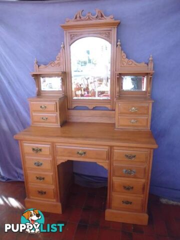 Dressing Table, Duchess, 367910