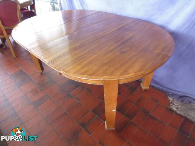 Table with 2 Extensions, Round, 362686