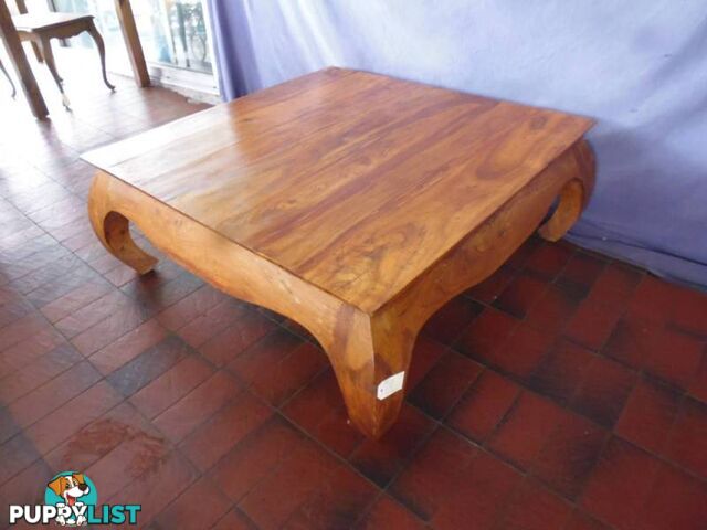 Coffee Table, Curved Legs, 367908