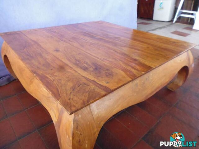 Coffee Table, Curved Legs, 367908