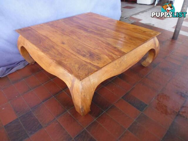 Coffee Table, Curved Legs, 367908