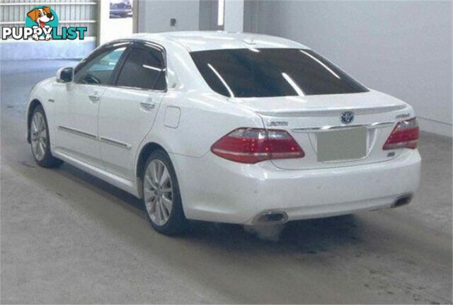 2010 TOYOTA CROWN HYBRIDGPACKAGE GWS204 4D SEDAN