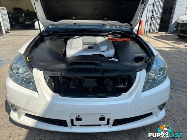 2010 TOYOTA CROWN HYBRIDGPACKAGE GWS204 4D SEDAN