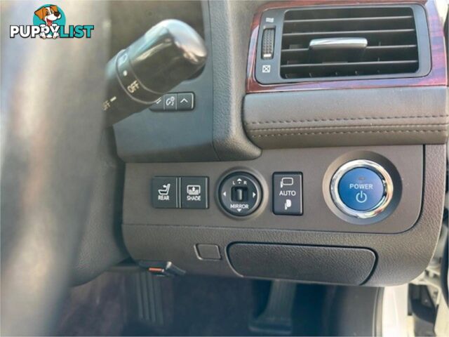 2010 TOYOTA CROWN HYBRIDGPACKAGE GWS204 4D SEDAN