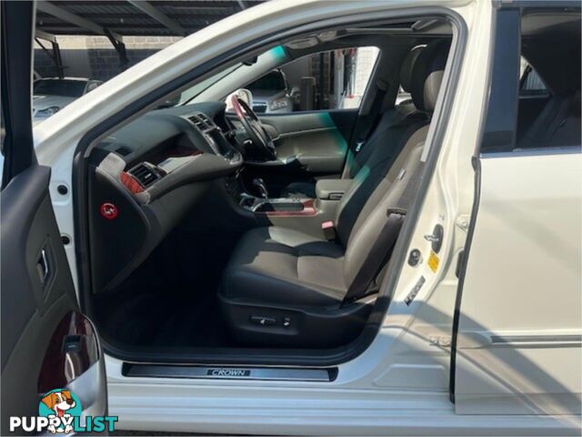 2010 TOYOTA CROWN HYBRIDGPACKAGE GWS204 4D SEDAN