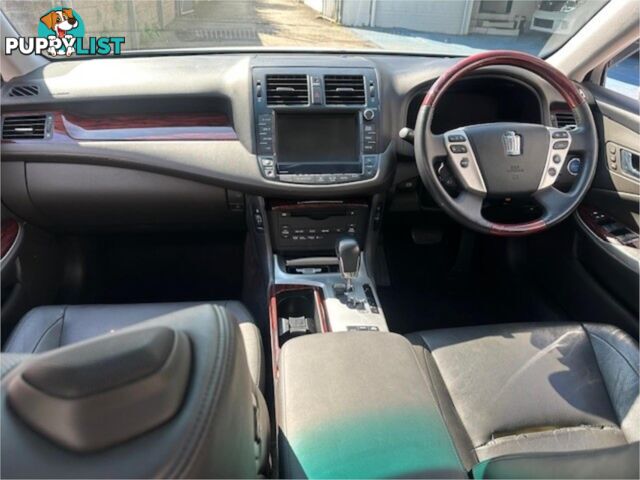 2010 TOYOTA CROWN HYBRIDGPACKAGE GWS204 4D SEDAN