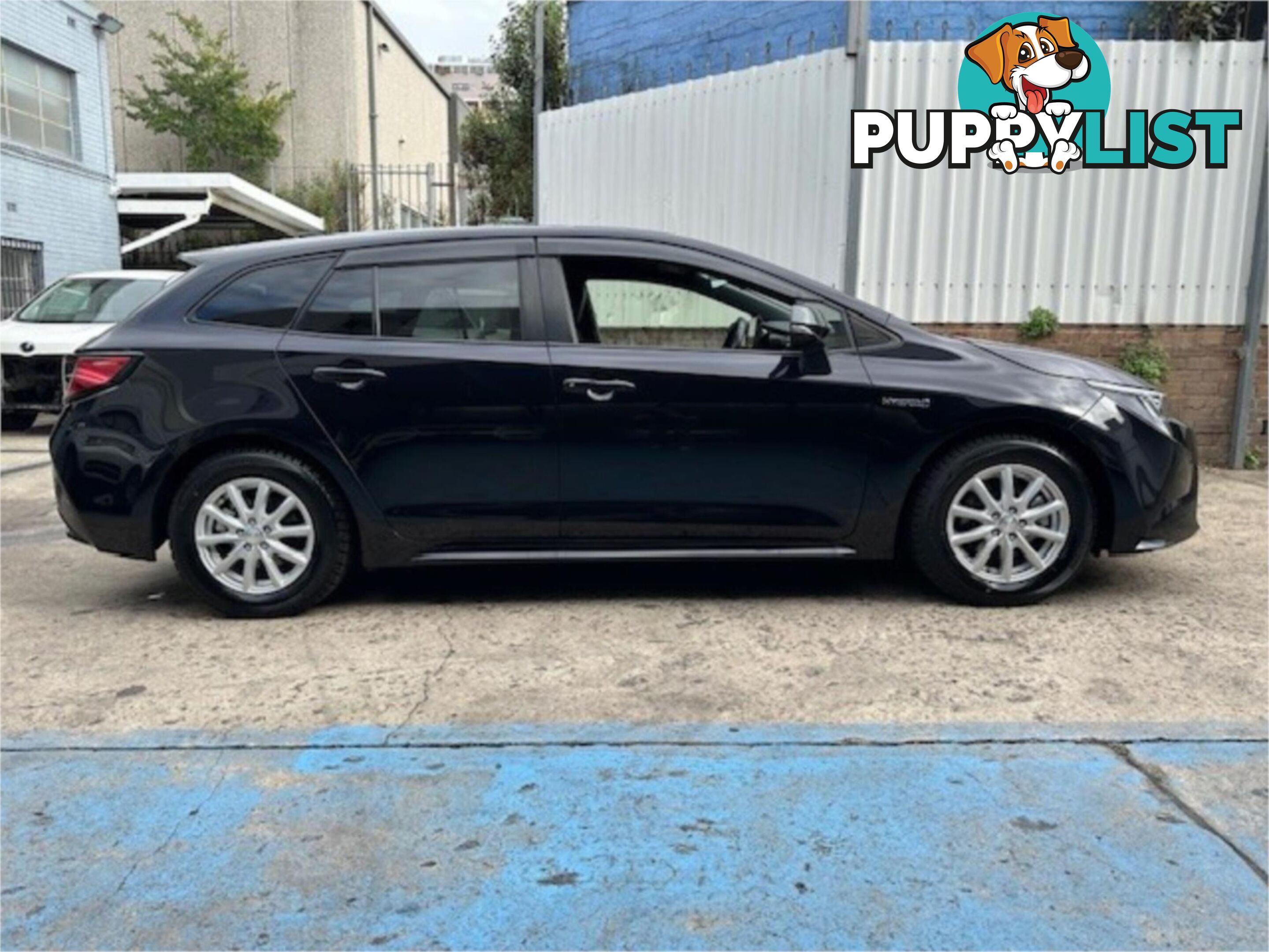 2019 TOYOTA COROLLA TOURING(HYBRID) ZWE211W 5D WAGON
