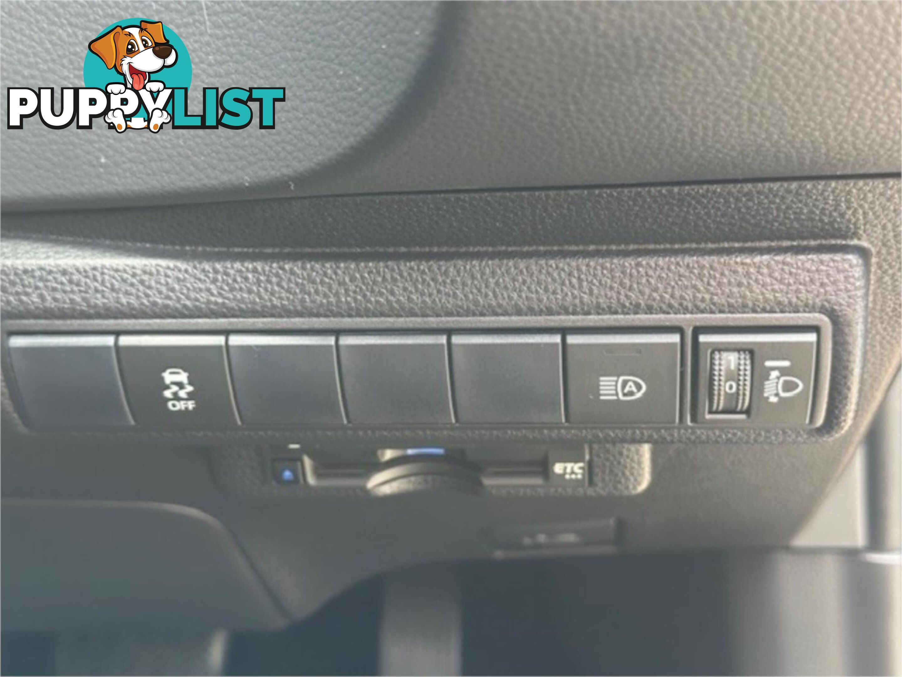 2019 TOYOTA COROLLA TOURING(HYBRID) ZWE211W 5D WAGON