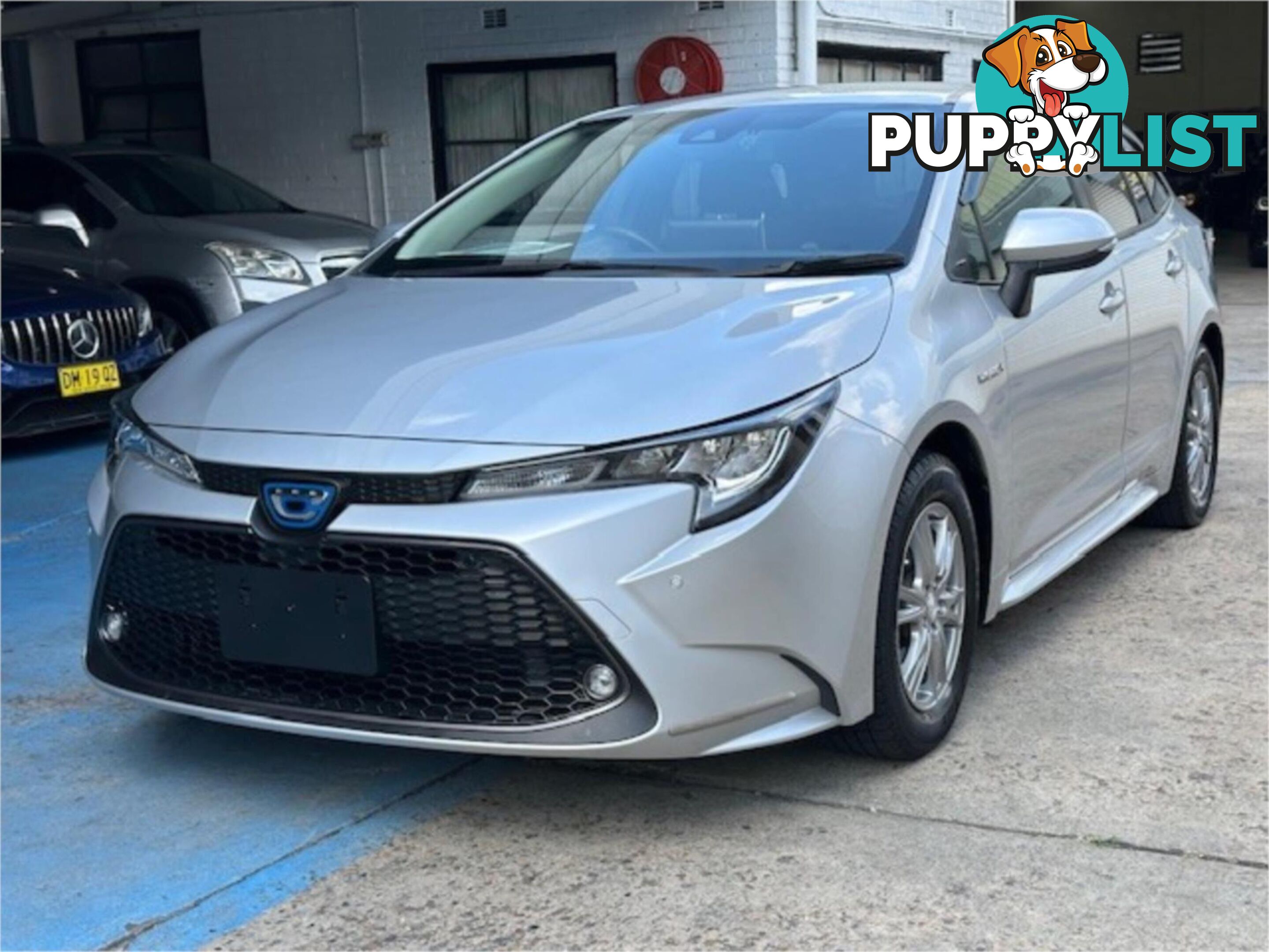 2019 TOYOTA COROLLA TOURINGHYBRIDS ZWE211 5D WAGON