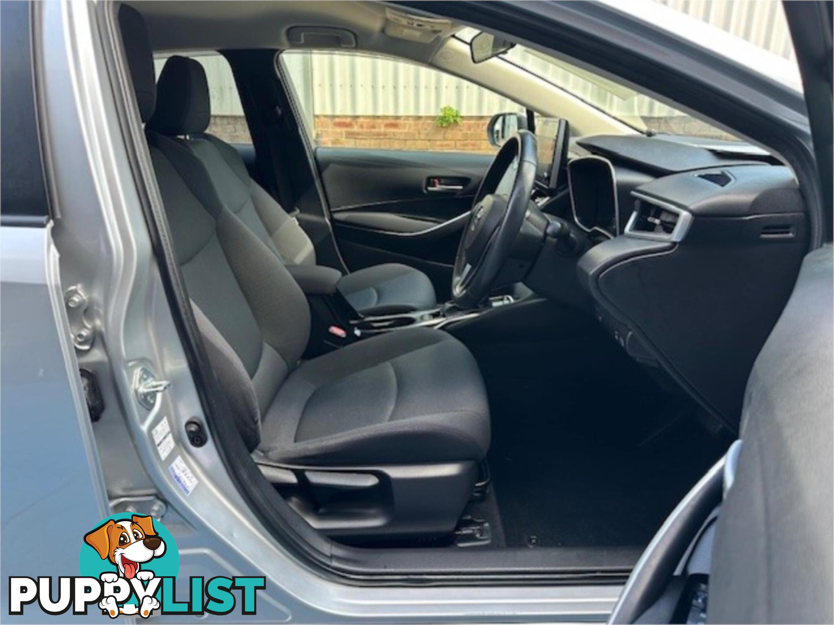 2019 TOYOTA COROLLA TOURINGHYBRIDS ZWE211 5D WAGON