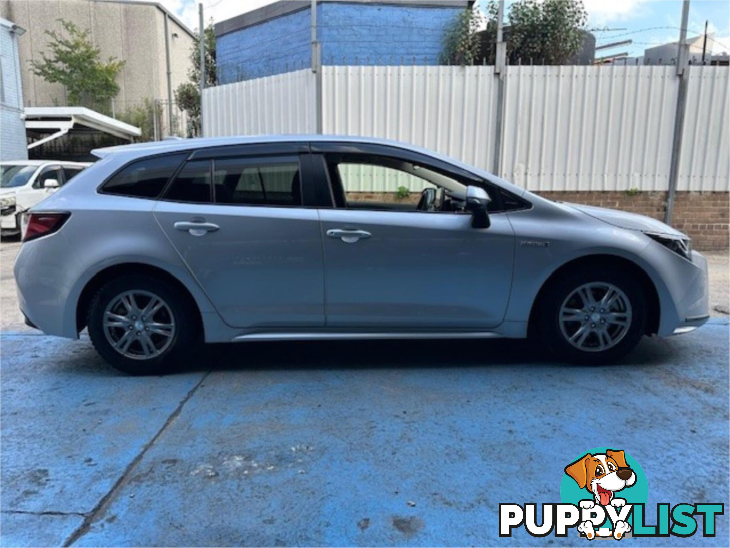 2019 TOYOTA COROLLA TOURINGHYBRIDS ZWE211 5D WAGON