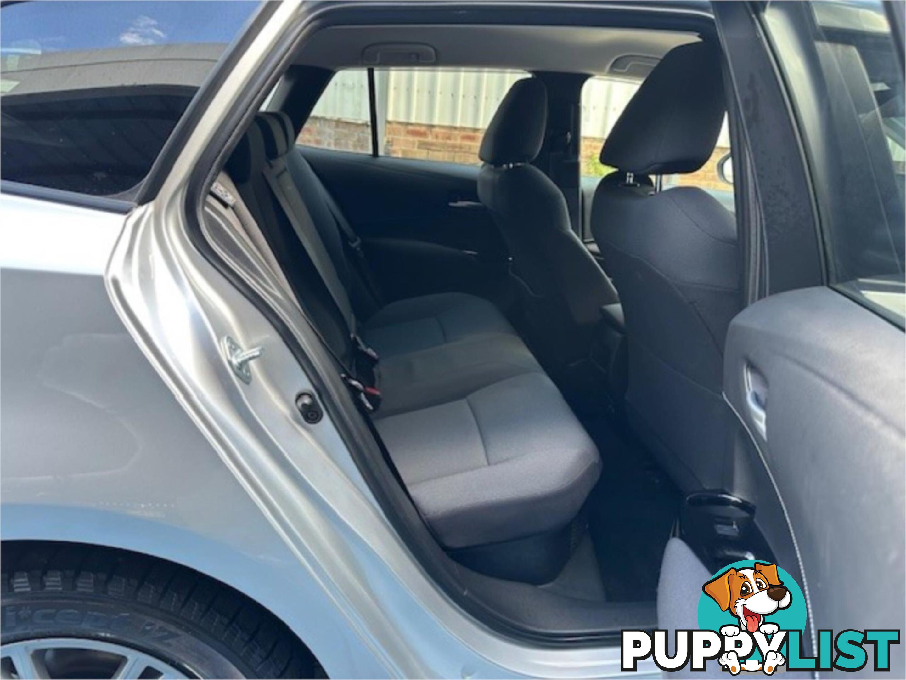 2019 TOYOTA COROLLA TOURINGHYBRIDS ZWE211 5D WAGON