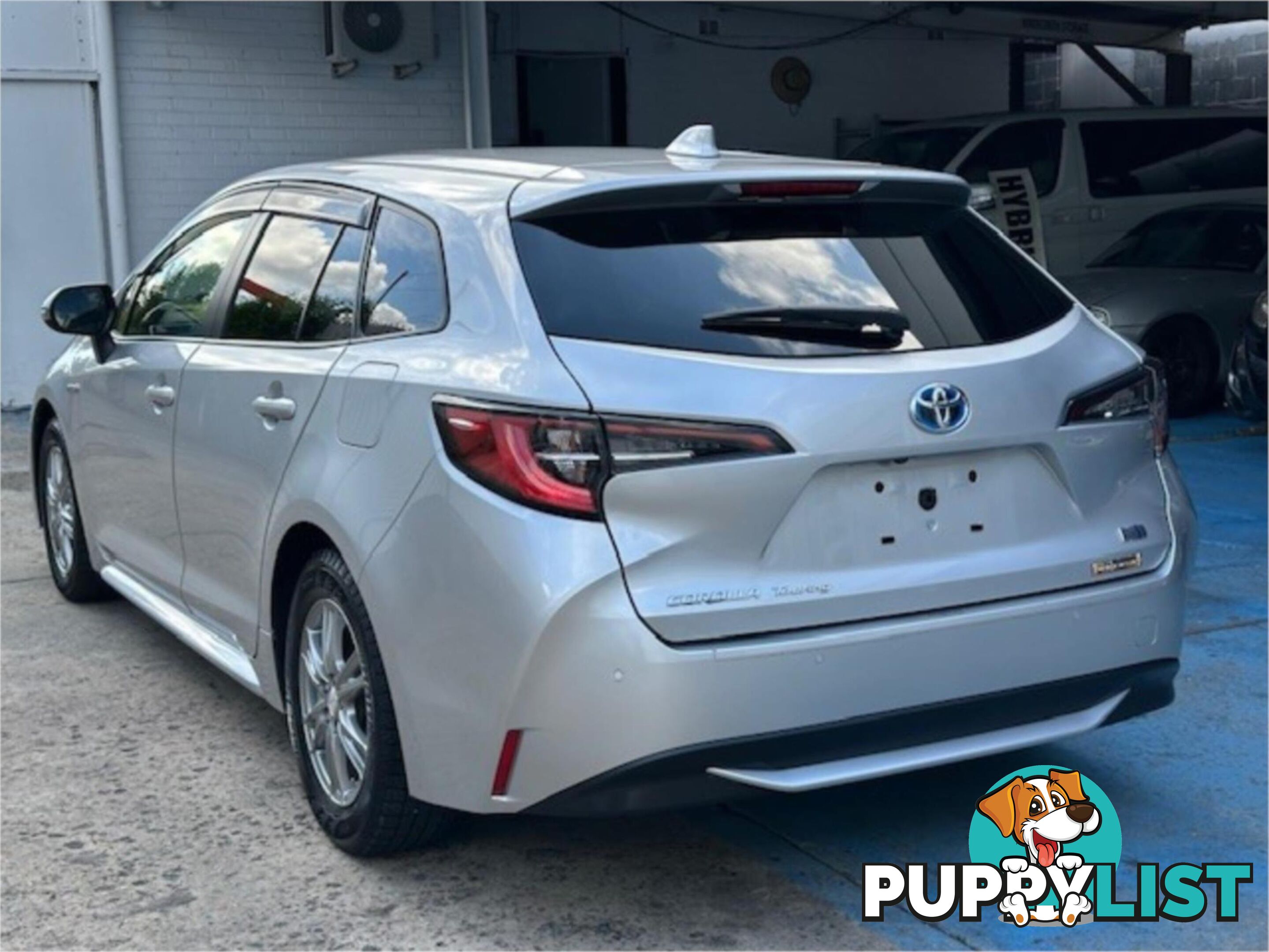 2019 TOYOTA COROLLA TOURINGHYBRIDS ZWE211 5D WAGON