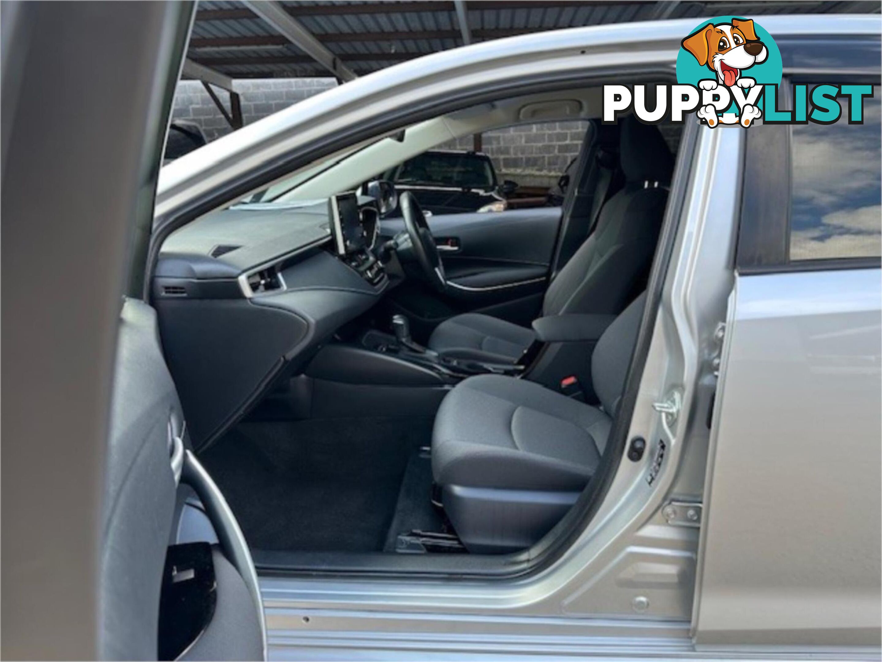 2019 TOYOTA COROLLA TOURINGHYBRIDS ZWE211 5D WAGON