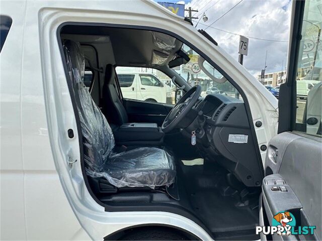 2023 TOYOTA HIACE DXCOMMUTERSLWBHIGHROOF TRH221 4D VAN