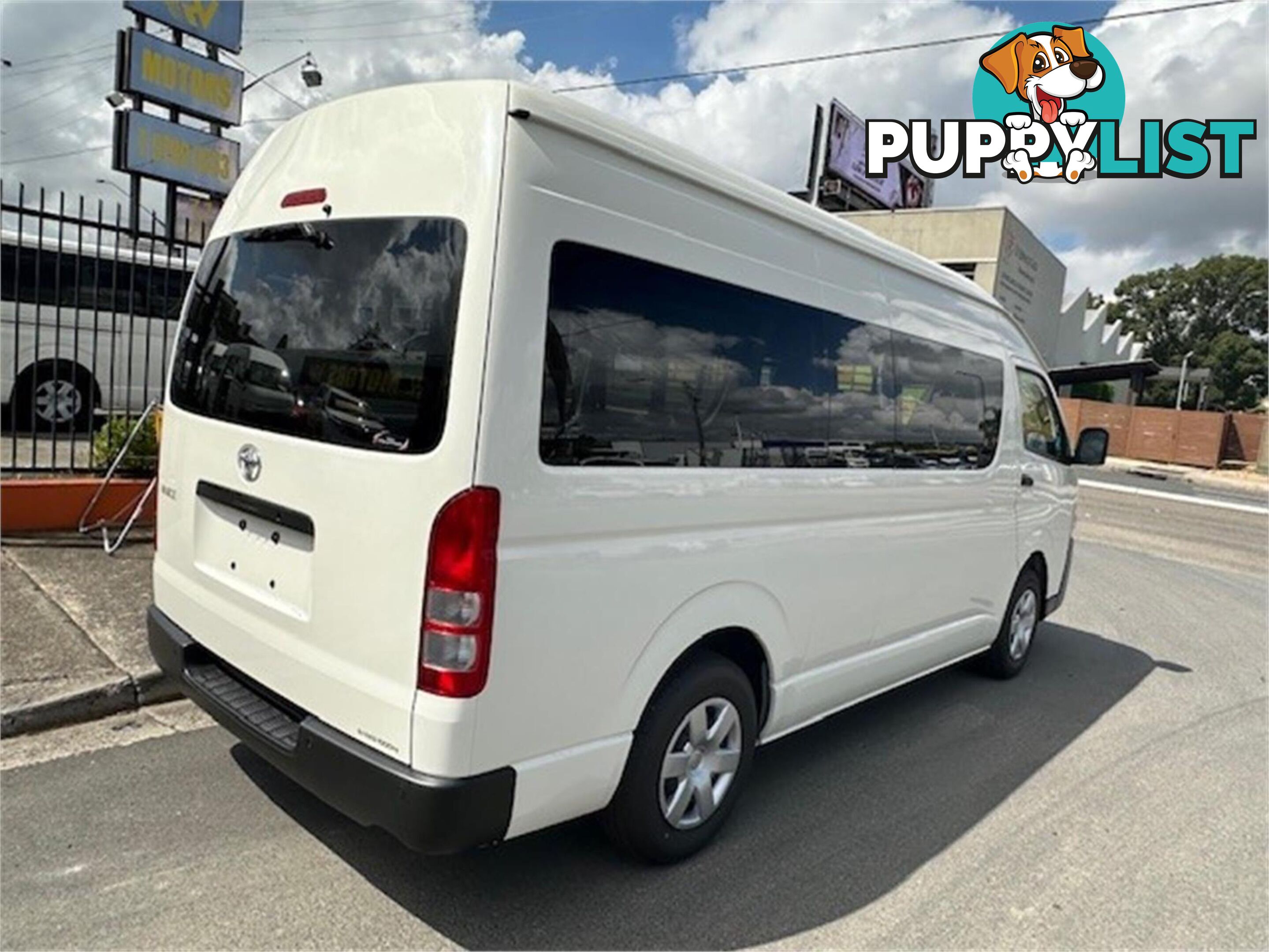 2023 TOYOTA HIACE DXCOMMUTERSLWBHIGHROOF TRH221 4D VAN