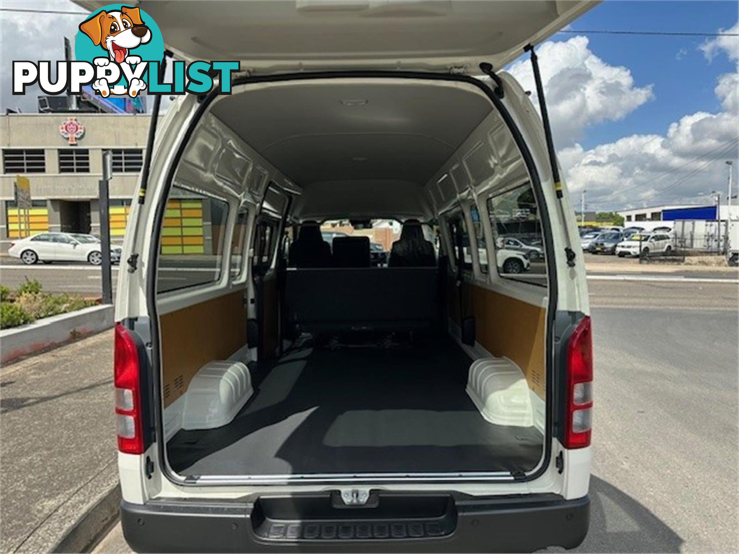 2023 TOYOTA HIACE DXCOMMUTERSLWBHIGHROOF TRH221 4D VAN