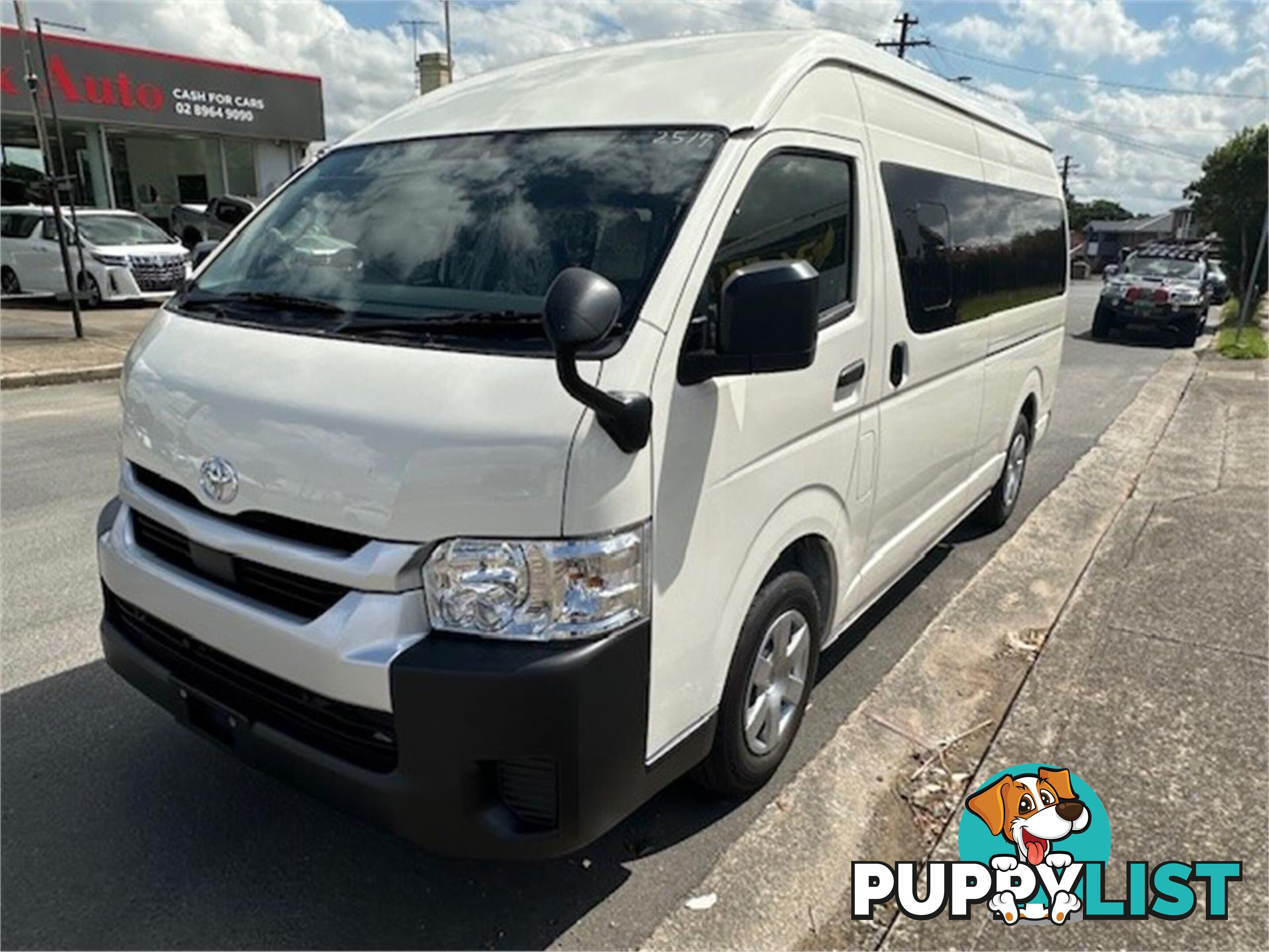 2023 TOYOTA HIACE DXCOMMUTERSLWBHIGHROOF TRH221 4D VAN