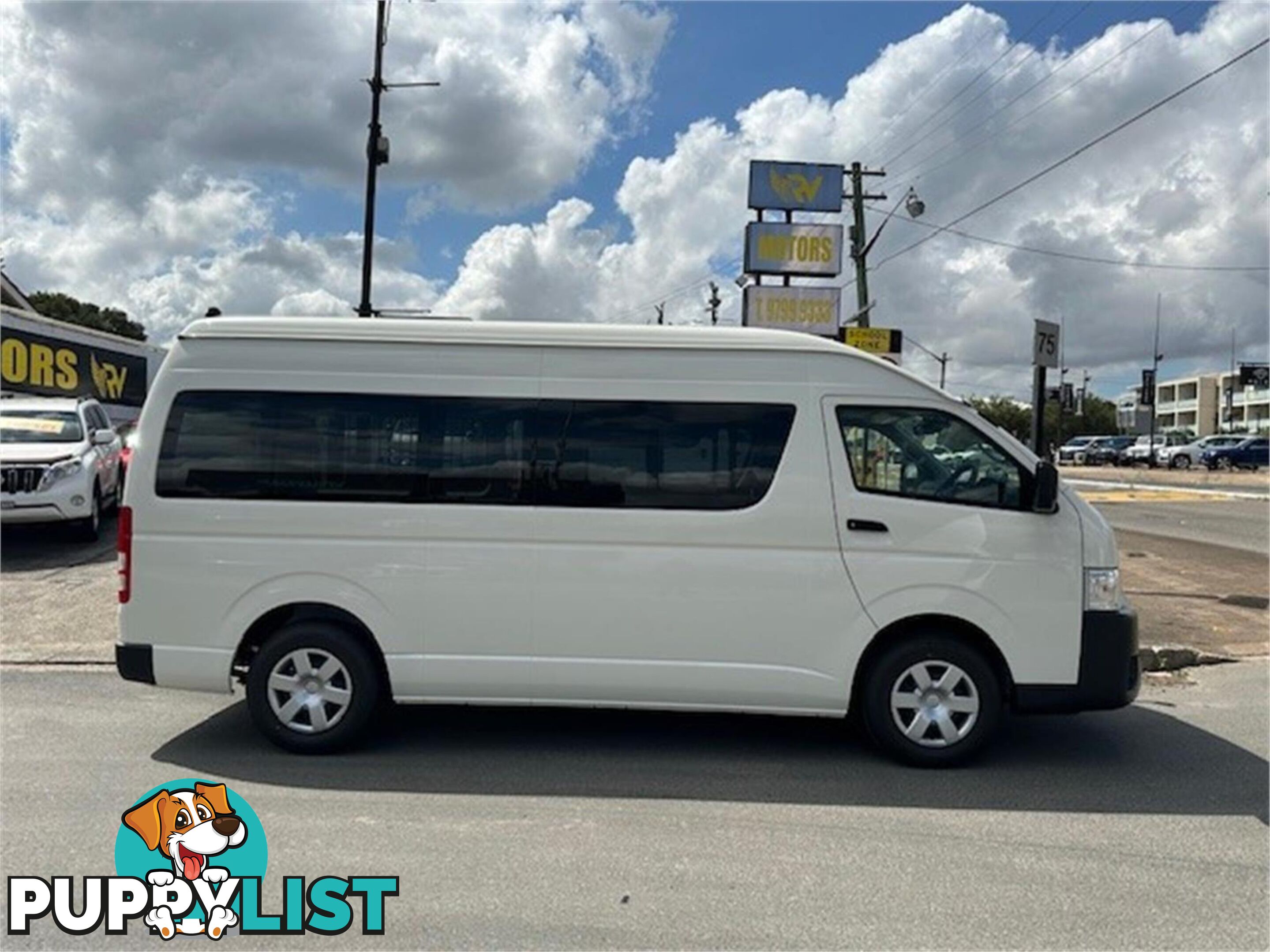 2023 TOYOTA HIACE DXCOMMUTERSLWBHIGHROOF TRH221 4D VAN