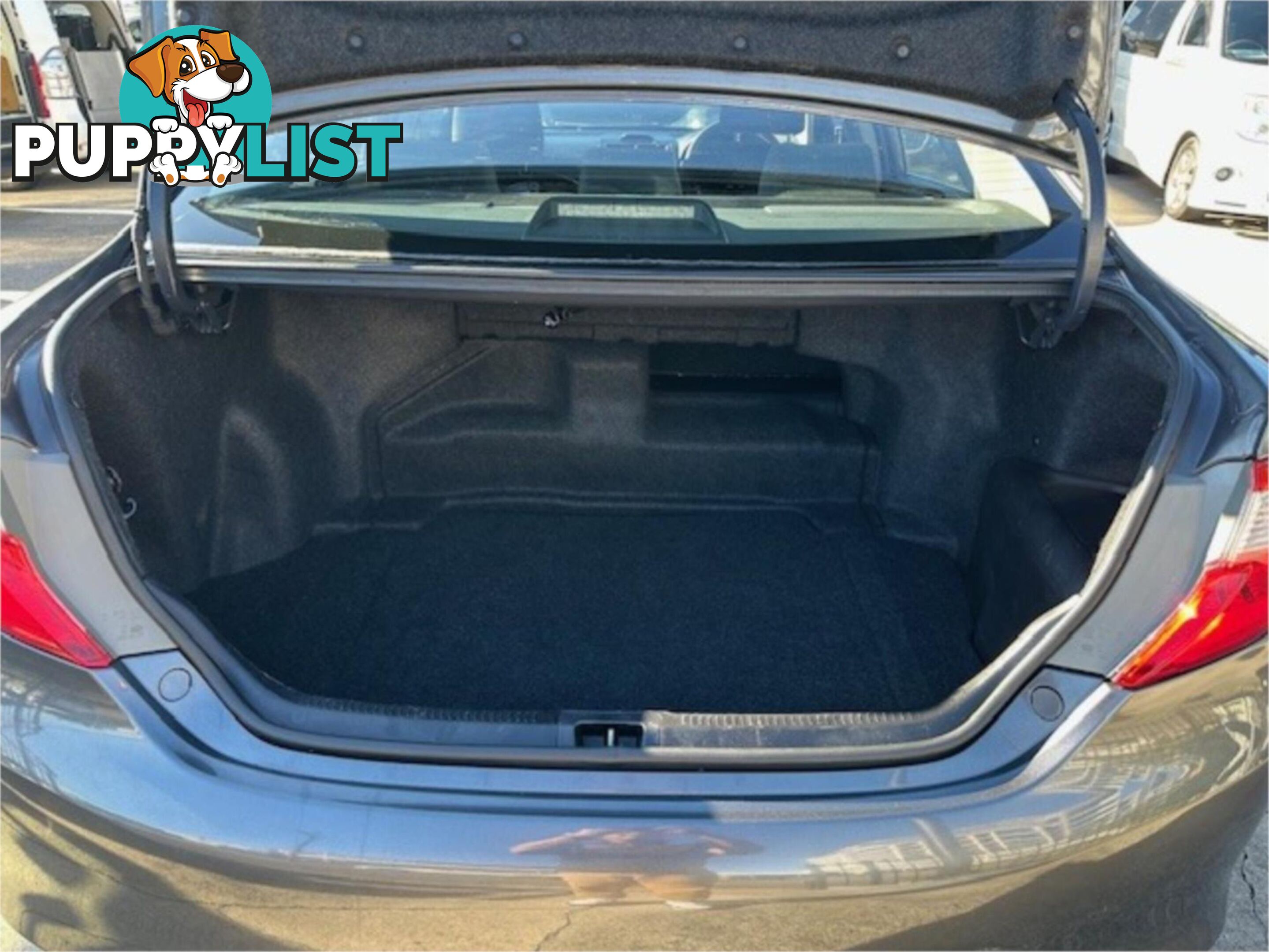 2012 TOYOTA CAMRY HYBRIDH AVV50R 4D SEDAN