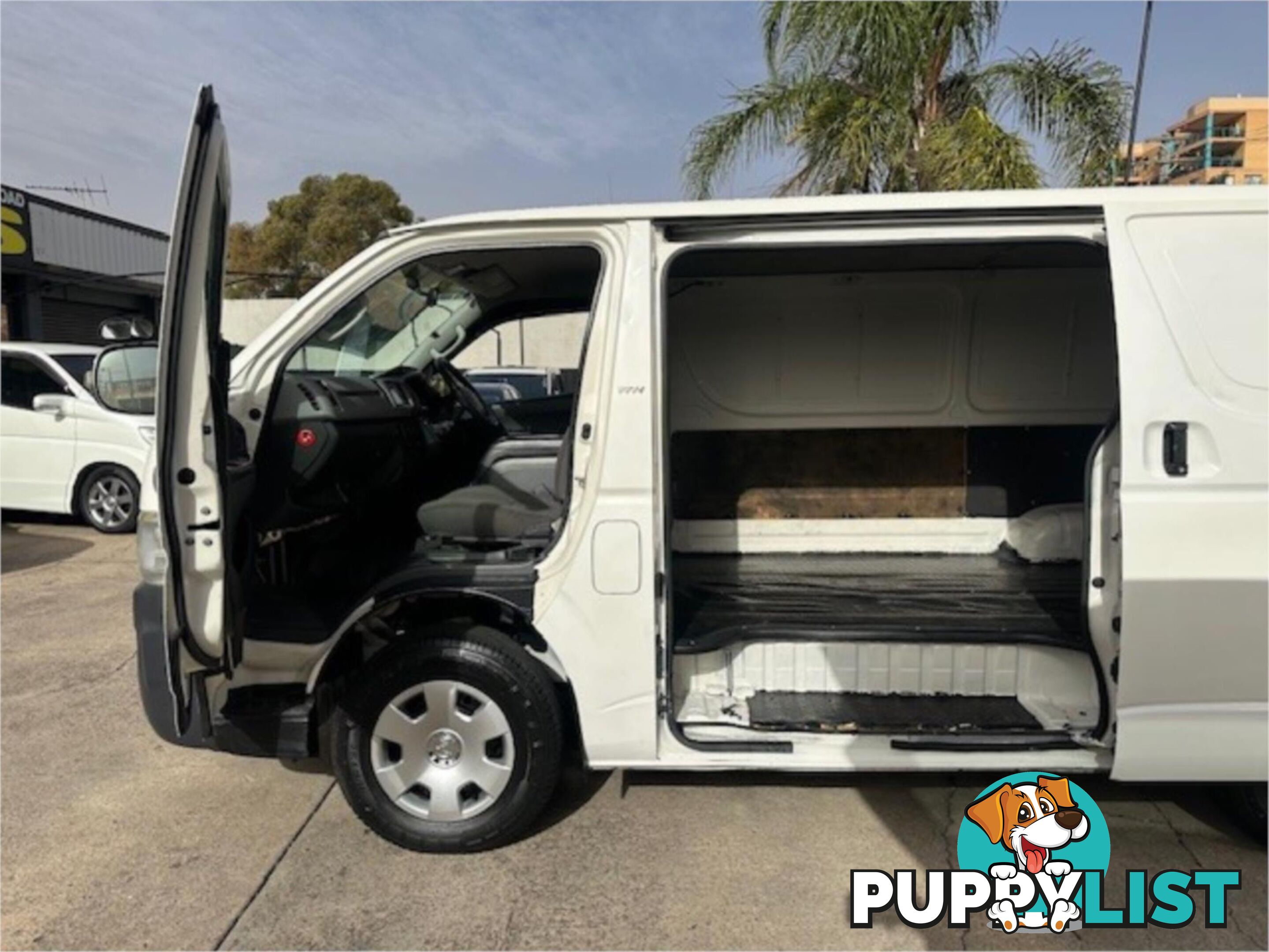 2009 TOYOTA HIACE LWB TRH201RMY07UPGRADE 4D VAN