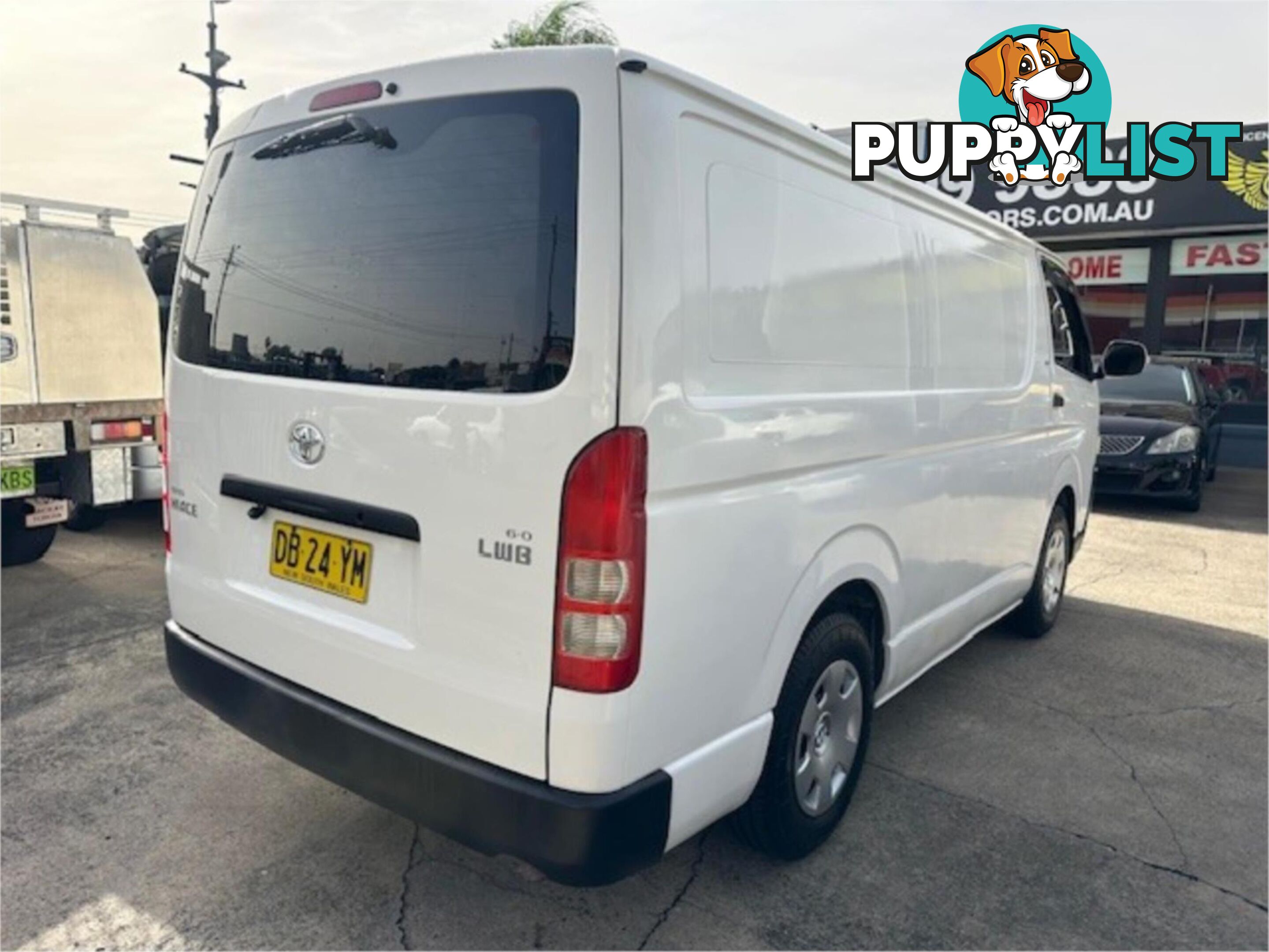 2009 TOYOTA HIACE LWB TRH201RMY07UPGRADE 4D VAN