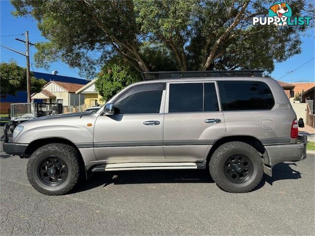 2004 TOYOTA LANDCRUISER GXL(4X4) UZJ100R 4D WAGON