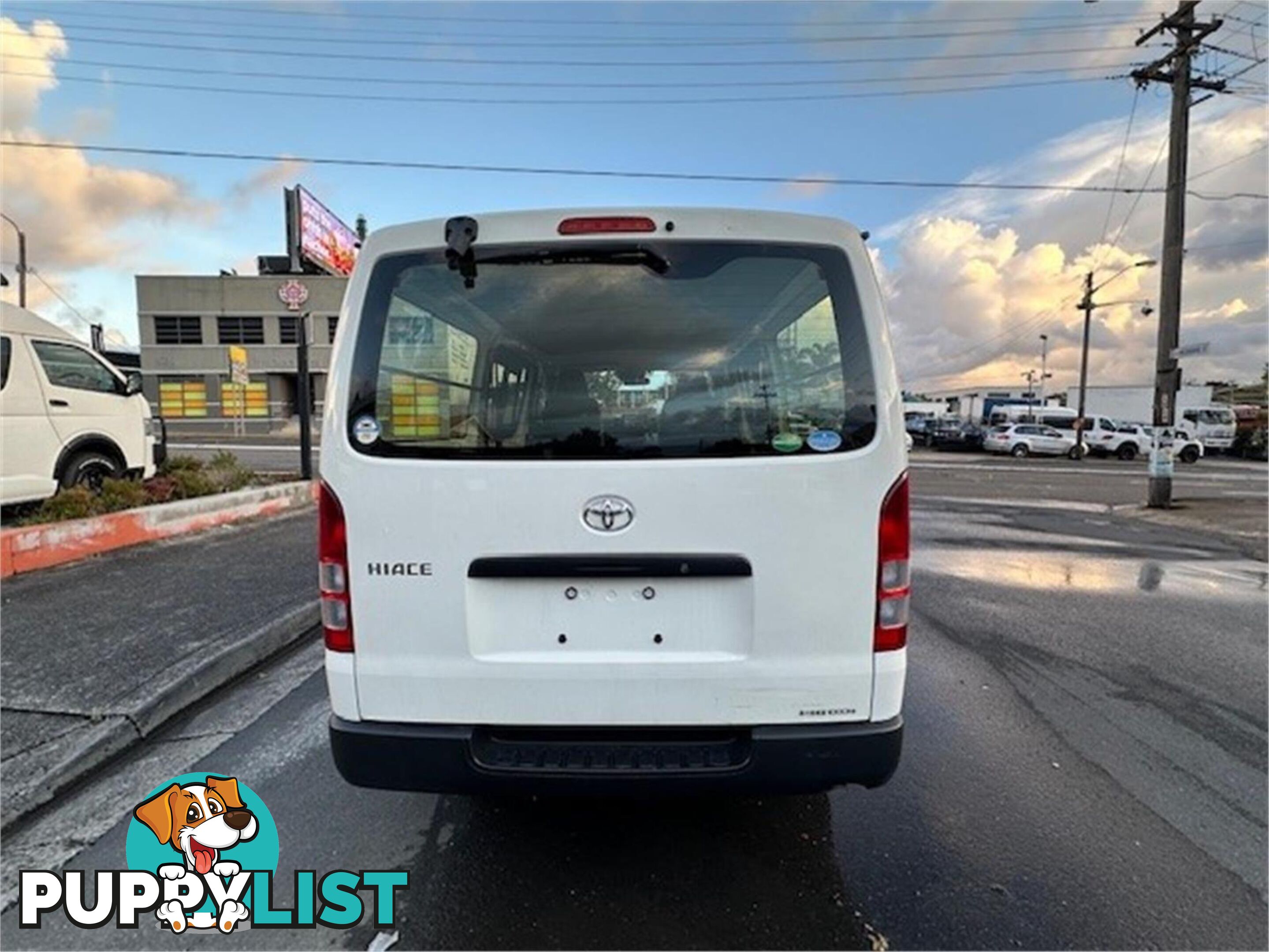 2019 TOYOTA HIACE DX GDH206 5D VAN