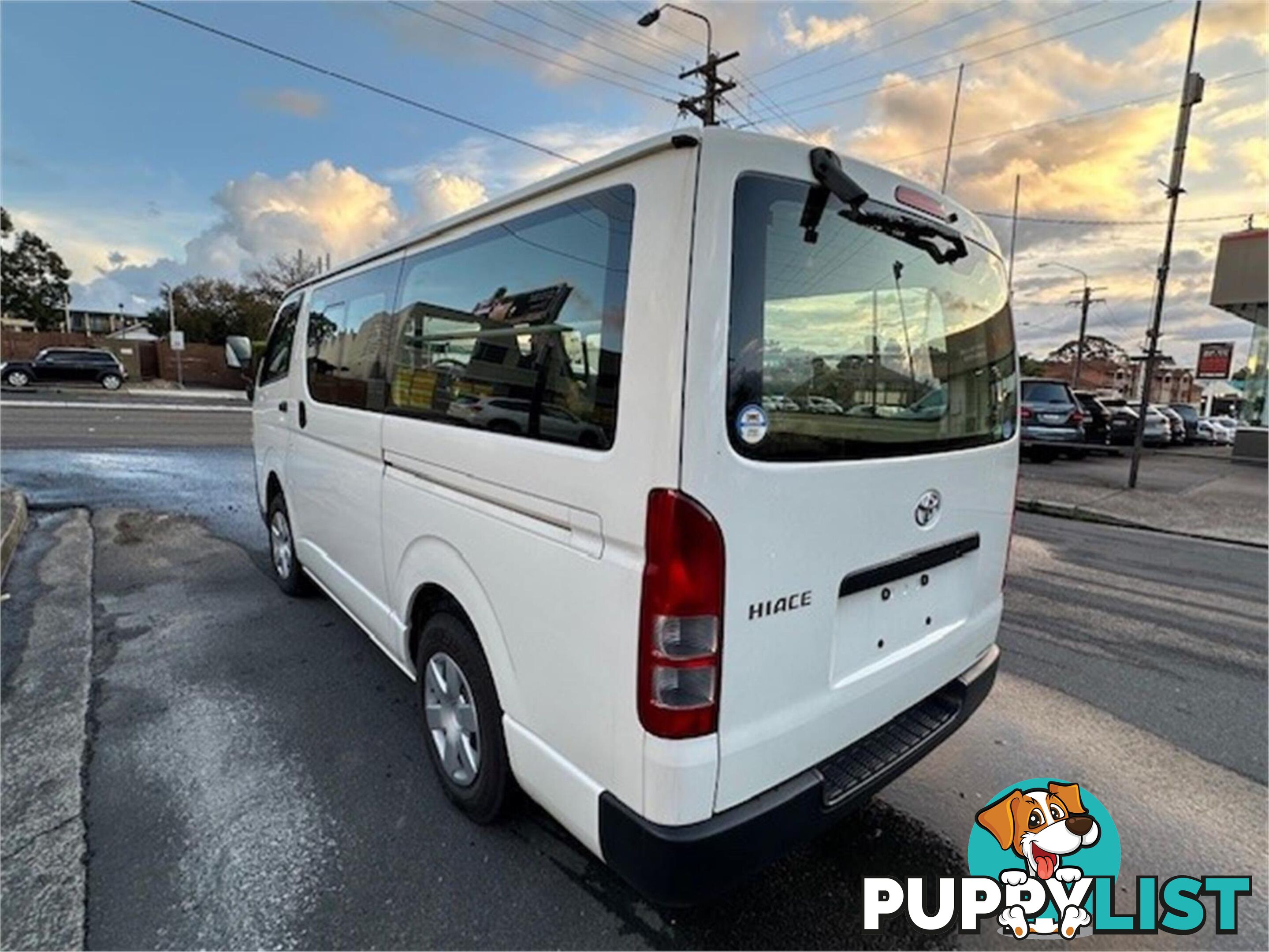 2019 TOYOTA HIACE DX GDH206 5D VAN