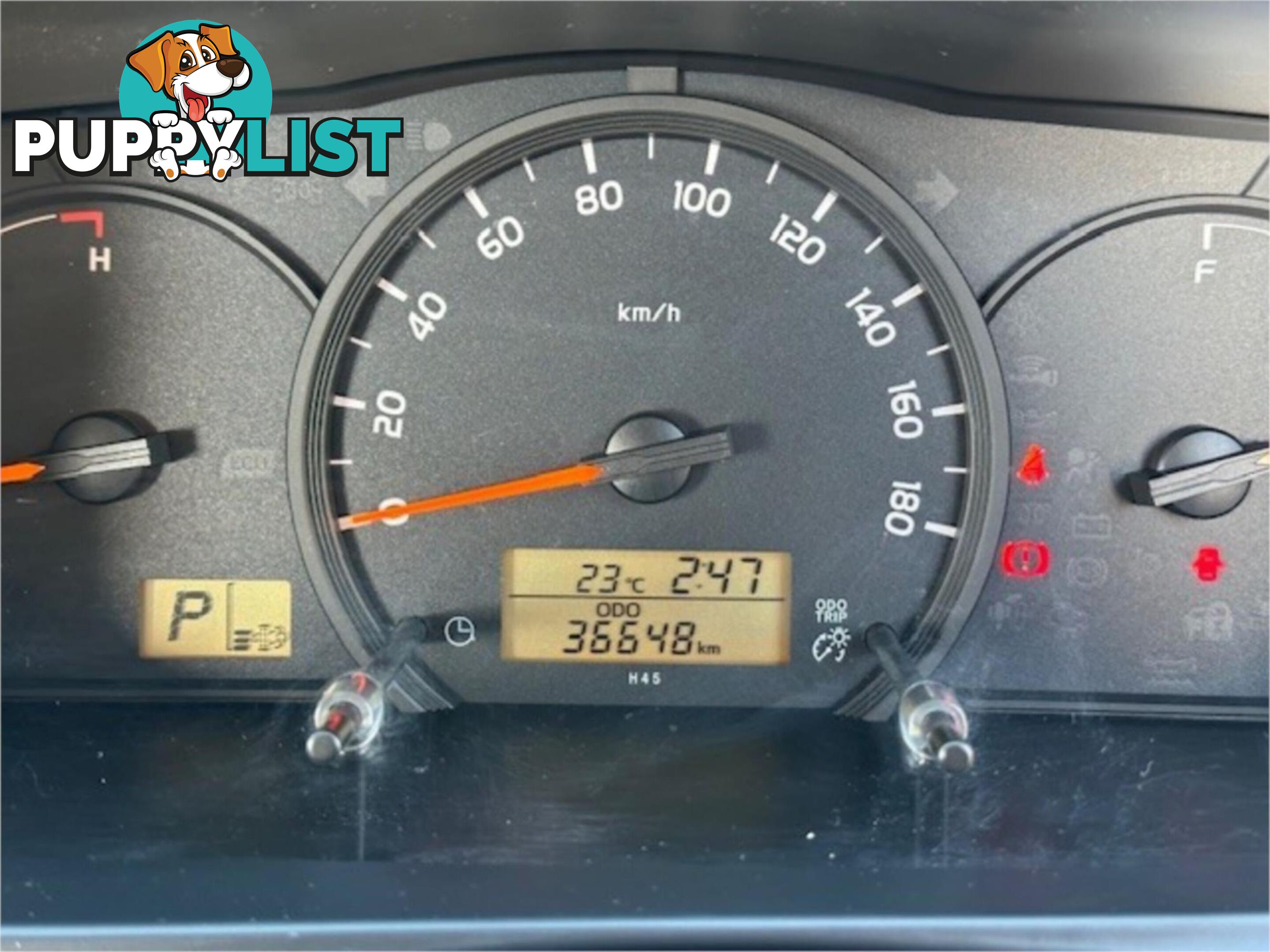 2015 TOYOTA HIACE COMMUTER KDH223RMY15 BUS
